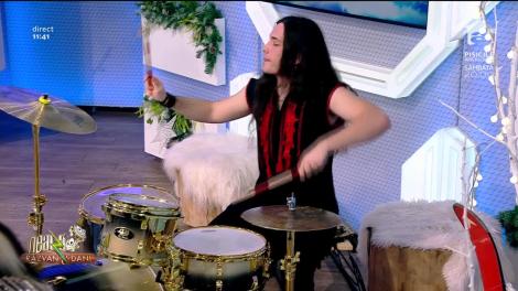 Neatza cu Răzvan și Dani. Phoenix cântă piesa Jocul