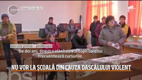 Scandaluri în lanţ la o şcoală din judeţul Gorj! O profesoară de română este acuzată că îşi terorizează elevii