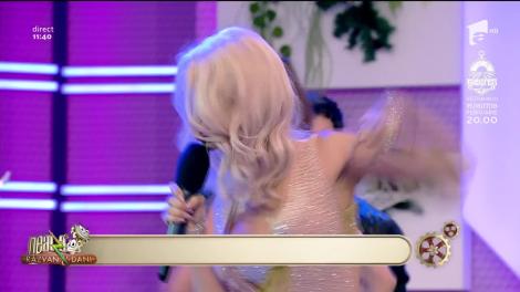 Andreea Bălan cântă un colaj de melodii celebre la Neatza cu Răzvan şi Dani