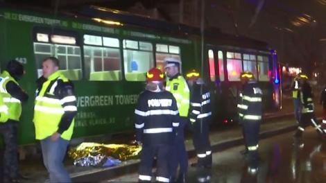 Un bărbat a murit călcat de tramvai: Cadavrul a fost scos cu o macara: Scene cutremurătoare la Iași!