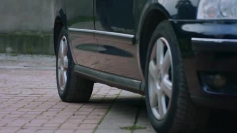 Sacrificiul sezonul 2 - episodul 2. Apariţie surprinzătoare în casa lui Ştefan Oprea! "Eu şi Lili ne-am căsătorit"