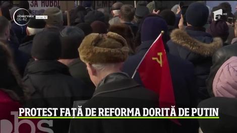 Sute de persoane au protestat împotriva proiectului de reformă a Constituţiei al lui Vladimir Putin
