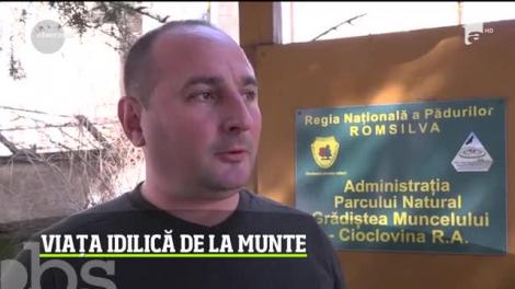 Fundătura Ponorului din Munţii Şureanu a devenit de câţiva ani un magnet pentru fotografi şi pictori