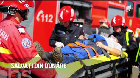 Misiune pe viaţă şi pe moarte în Dunăre! Doi bărbaţi erau în pericol să moară îngheţaţi. Misiunea spectaculoasă de salvare a fost filmată - VIDEO