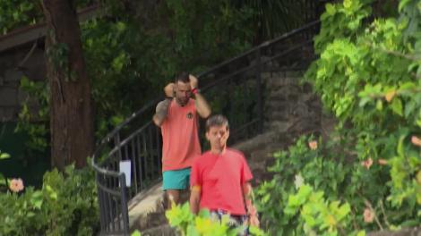 „Nu știu cum am ajuns la mal. Nu mai țin minte nimic” - Carmen Grebenișan a fost la un pas de înec. Concurenții au oprit proba pentru amuletă, pentru a o ajuta