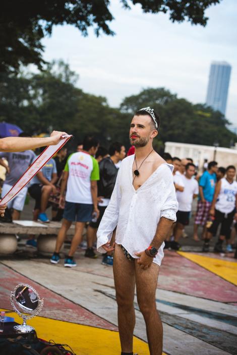 Au pictat bivoli, au mâncat ouă clocite și au făcut show sexy în costume din latex! Ce au îndurat vedetele, în a opta ediție din sezonul 3 al emisiunii Asia Express