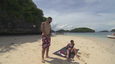 Asia Express. Speak și iubita lui, Ștefania, răsfăț pe plajă: Am obosit să fac... nimic