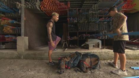 De la săpători în nisip au devenit instalatori! Bontea și Fodor, show savuros în depozitul cu țevi! „Eu nu pun mâna pe nimic”