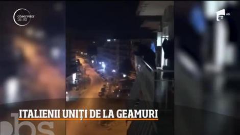 Italienii comunică de la geamuri! Imaginile care fac înconjurul lumii: "Cântăm, cântăm în așteptarea finalului"