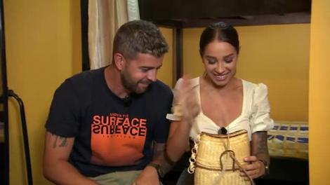 Concurenții din „Asia Express”, sezonul 3, în LACRIMI! Au primit scrisori de acasă și au izbucnit în plâns! „E prea mult!” – VIDEO