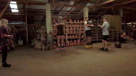 Probă grea în „Asia Express”, sezonul 3, la propriu! Cine a câștigat amuleta! Lia Bugnar: „Mi s-a stins lumina!” VIDEO