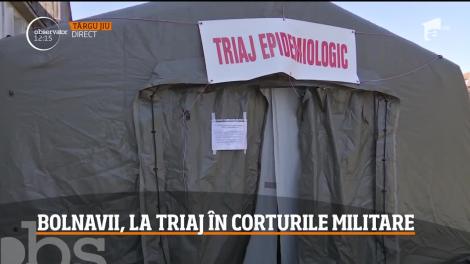 Bolnavii, la triaj în corturile militare