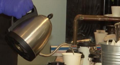 Ieşenii cumpără cafele pentru medici