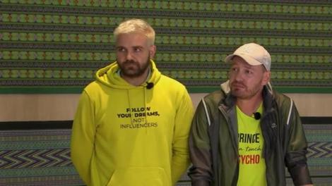 Alex Abagiu şi Radu Vlăduţ au prins un nou prilej să se răzbune! "Împarte-i cum vrei tu! E cadoul de ziua ta!"