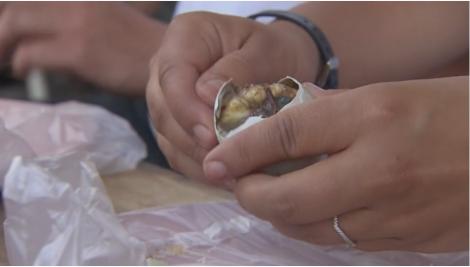 De ce le-a fost frică n-au scăpat! Concurenții Asia Express, serviți cu embrion din ou clocit de pasăre: "Aproape simțeam cum mi se mișcă în gură"