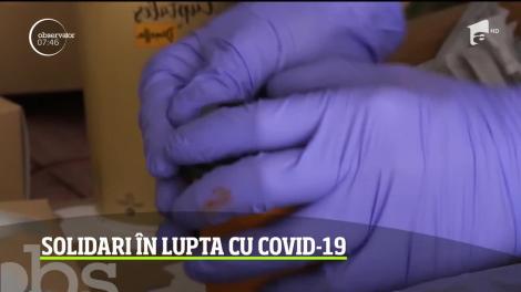 Solidari în lupta cu coronavirusul! Câţiva gălăţeni le-au dus cafea, dulciuri şi mâncare medicilor și polițiștilor din prima linie