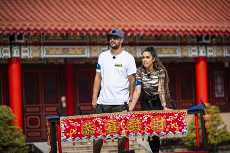 Jocul de amuletă se desfășoară într-un templu dedicat lui Confucius. Iată echipa câștigătoare