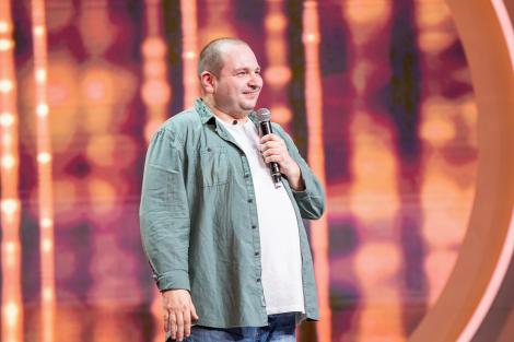 Vă mai aduceți aminte de Sică? Marius Coandă, super show pe scena iUmor! „Iei gelul lubrifiant și îl bagi după pâine, ca să scapi”