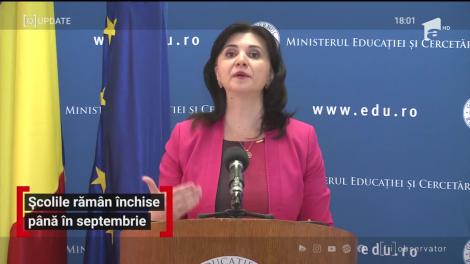Observator Update, 27 aprilie, ora 18:00: Școlile rămân închise până în septembrie