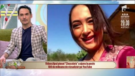 Seeya, activităţi în izolare! S-a mutat la ţară şi hrăneşte păsările din curte!