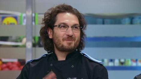 Carusel nebun de gătit și o regulă imposibilă, în bucătăria Titani la cuțite! Scărlătescu, lovitură dură pentru Sorin Bontea: „Nu mă așteptam să mi-o dea mie”
