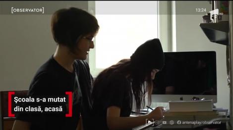 Școala s-a mutat din clasă, acasă