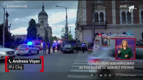 Jandarmi răniți în misiune, dubă implicată în accident