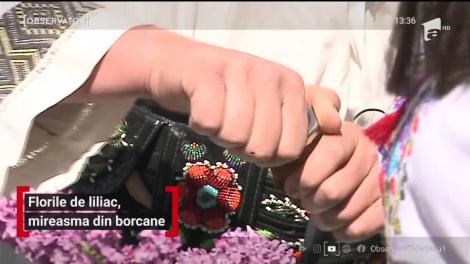 Florile de liliac, mireasma din borcane