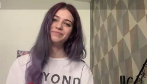 Roxen a lansat recent o nouă piesă. „Spune-mi" este o melodie melancolică scrisă chiar de ea