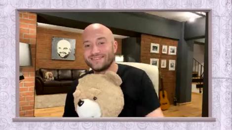 Toate femeile pe care Mihai Bendeac le-a sărutat, pe scena iUmor. Minute intense, din toate cele opt sezoane, la un loc: „Nu știai ce să pupi prima oară”