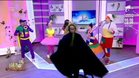 Gașca Zurli cântă piesa Tura Vura, la Neatza cu Răzvan și Dani