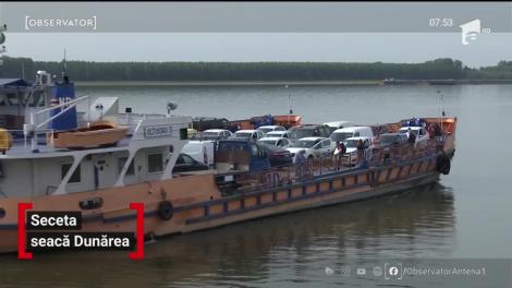 Seceta seacă Dunărea. Nivelul fluviului este cu aproape jumătate sub media anuala măsurată în ultimii ani