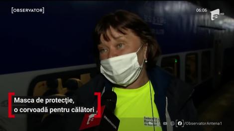 În plină stare de alertă şi cu reguli clare despre purtarea măştii de protecţie, seara trecută, în trenul ce circulă pe ruta Braşov-Bucureşti, masca a fost folosită. din doi în doi