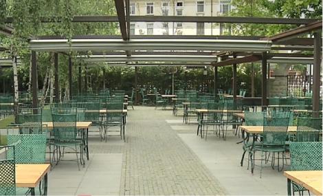 Luni, 1 iunie, zi liberă, începe marea eliberare! Se deschid terasele, plajele şi graniţele. Unde și în ce mod vor putea călători românii