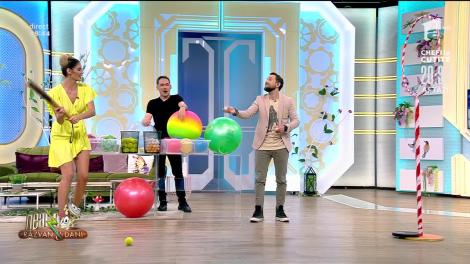 Au jucat baseball în direct, în platoul de la Neatza! Răzvan Simion și Cătălin Oprișan, show uriaș: „Vestea bună e că am găsit porumbelul”