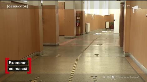 Elevii de clasele a opta şi a douăsprezecea s-au întors la școală