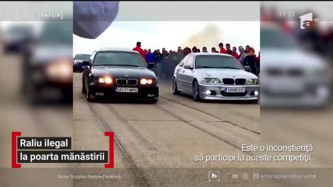 Curse ilegale de maşini pe terenul mănăstirii. Cu sute de spectactori şi fără nicio limită