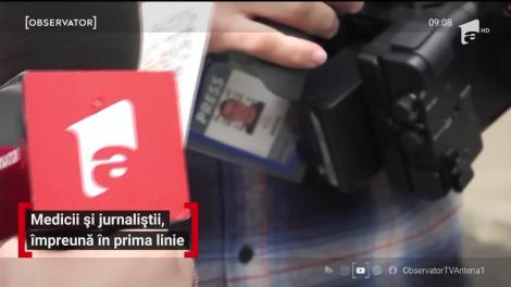 Medicii și jurnaliștii, împreună în prima linie