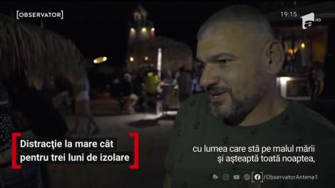 Turiștii se distrează la mare cât pentru trei luni de izolare