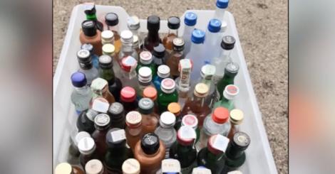 Mai mulți români, angajați ai Aeroportului Henri Coandă, au furat produse care se vând în avion, în valoare de 800 de mii de euro