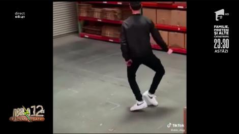 Smiley News: Cântele cântăreț, noul stil muzical manele-jazz și dansatorul