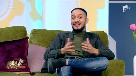 Recunoaște că gura lui o ia înainte, iar creierul nu ține pasul! Cine este Cosmin Akan, tânărul care îi binedispune pe matinalii Răzvan și Dani ! Vrea să ajungă președintele țării și deja a făcut primul pas!