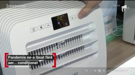 Caniculă afară, caniculă şi înăuntru. Montarea unui aparat de aer condiţionat poate să dureze săptămâni întregi