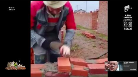 Smiley News: Ce au în comun vodka și un zid "drept"? Câțiva muncitori turmentați!