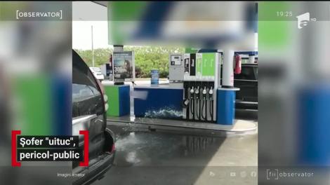 Haos într-o benzinărie de pe Autostrada Soarelui. Un șofer a plecat cu tot cu furtunul de la pompă