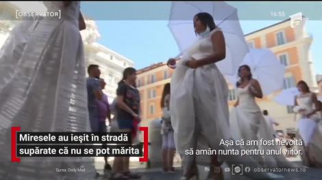 Furioase că pandemia le-a anulat planurile de nuntă, zeci de mirese au protestat la Roma, la celebra Fontana Di Trevi