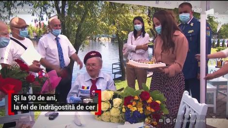 Prima femeie paraşutist de după cel de-al Doilea Război Mondial din România, a împlinit 90 de ani