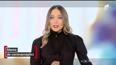 Om lângă om în apă şi şezlong lângă şezlong pe plajă, în România, în ziua cu cele mai multe cazuri de COVID-19: ”Să mai lăsăm virusul la o parte că nu e adevărat!”