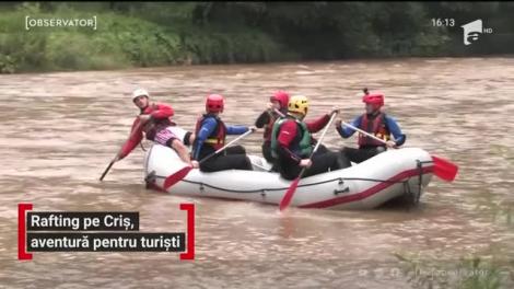 Rafting pe apele învolburate și reci ale Crișului Repede