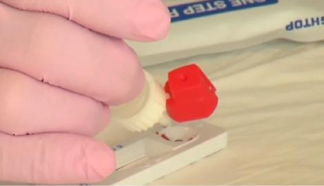 Misiune imposibilă pentru sistemul sanitar! Miile de bolnavi de Covid-19 care ar trebui să stea în izolare sunt greu de găsit